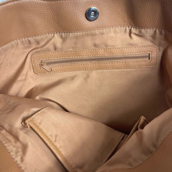 Tyler Rodman beige woven large tote with tan faux leather trim and straps . - Picture 7 of 10